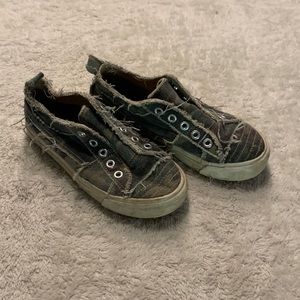 Camo slip ons, size 1